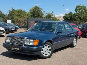 Mercedes-Benz 200E H-Kennzeichen/AHK/HU neu/Schiebedach