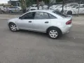 Mazda 323 -