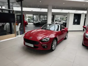 Fiat 124 Spider 1. 4 Lusso 1.Hand PDC NAV SHZ
