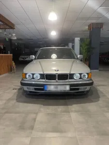 BMW 750 i Sammlerstück H Kennzeichen
