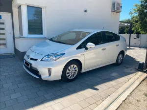 Toyota Prius Plug-in Hybrid Tempomat, Head-Up, Navi
