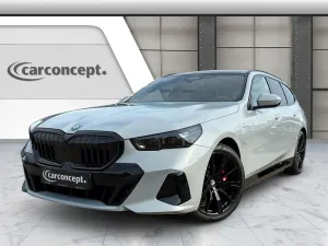 BMW 530e xDrive Touring M Sport Pro*Pano*20*AHK*ACC*