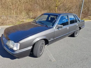 Opel Senator A2, 3.0i, CD Ausstattung, H-K...