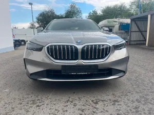BMW 530 5 Touring 530 e xDrive,gesammt275 KW