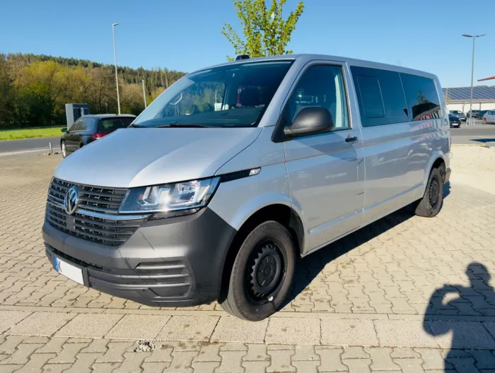 Volkswagen T6.1 Kombi LR 9-Si./AHK/SHZ/FLÜGEL/CARPLAY/TEMPO