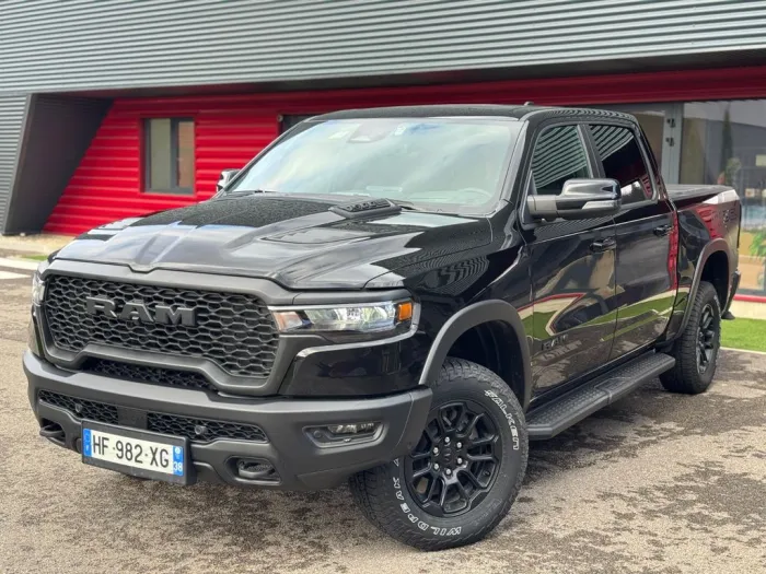 Dodge RAM 1500 crew rebel air