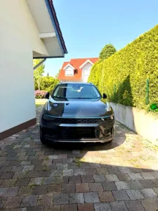 Lynk&Co Top gepflegter Lynk & Co 01 PHEV - Neuer TÜV & I