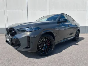 BMW X6 M60i xDrive ACC-HUD-PANO-HARMAN-AHK-