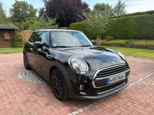 MINI One Blackyard Sitzheizung 16