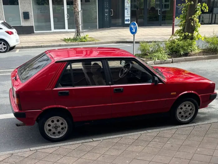 Lancia Delta HF Turbo Top Zustand