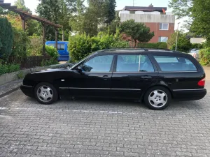 Mercedes-Benz E 420 T AVANTGARDE
