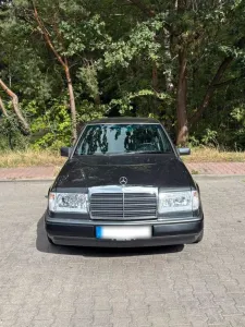 Mercedes-Benz Mercedes W124 Limousine 260E 6Zyl HHULed...