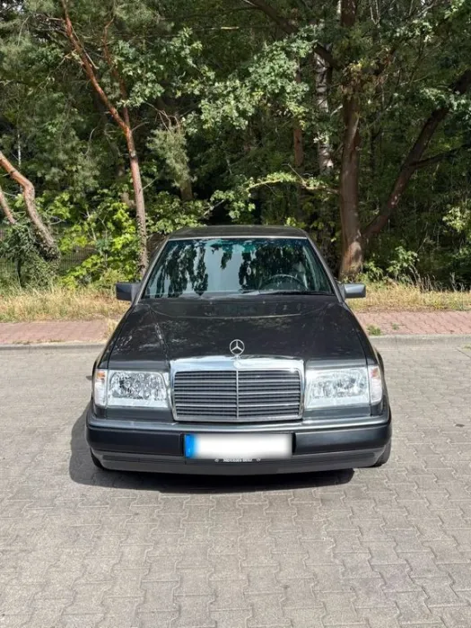 Mercedes-Benz Mercedes W124 Limousine 260E 6Zyl HHULed...