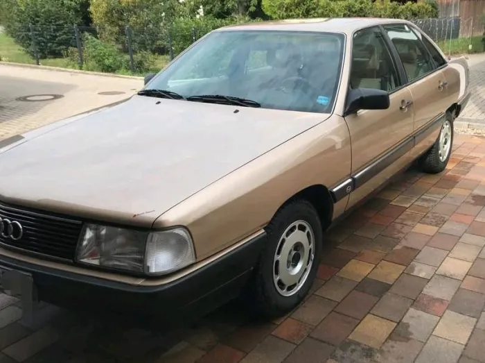 Audi 100 CS Automatik H Kennzeichen Oldtim...