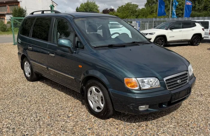 Hyundai Trajet 2.0 GLS aus 1 Hand mit 7 Sitze und Klima