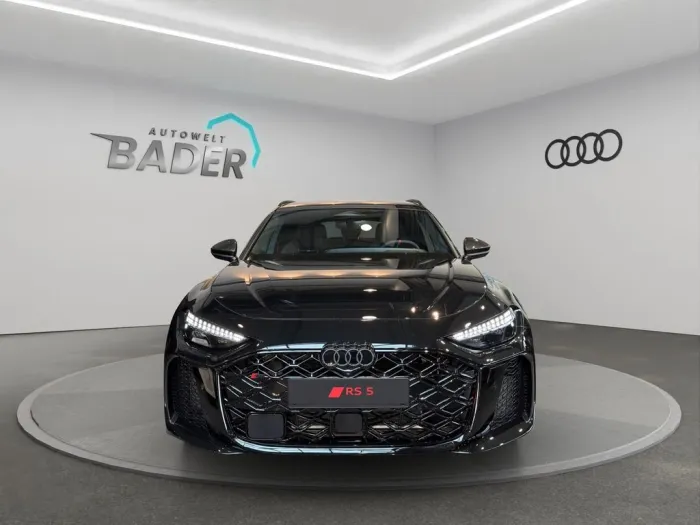 Audi RS 5 Avant 470 kW tiptronic
