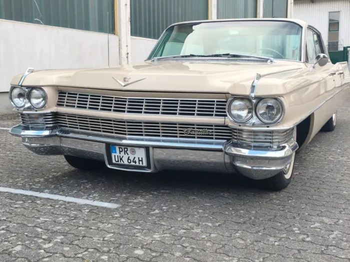 Cadillac 1964 Sedan Serie 62 four Window