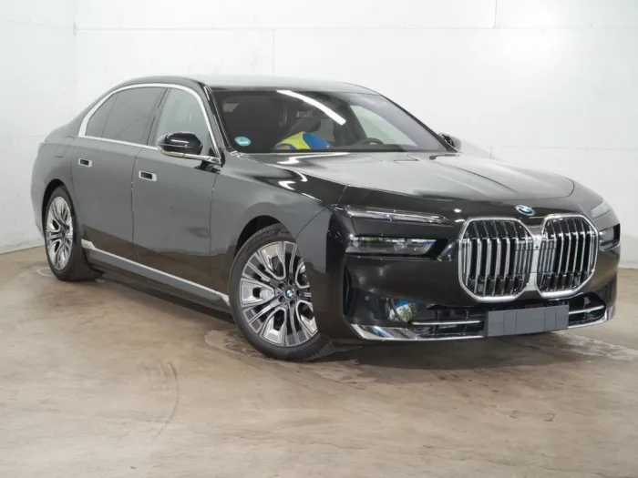 BMW 750e xDrive ExLounge/4xMASS/INT/ROLLO/S-Lüft/HUD