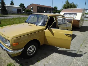 Other Wartburg 353 - Gespann mit Qek - Wohnanhänger