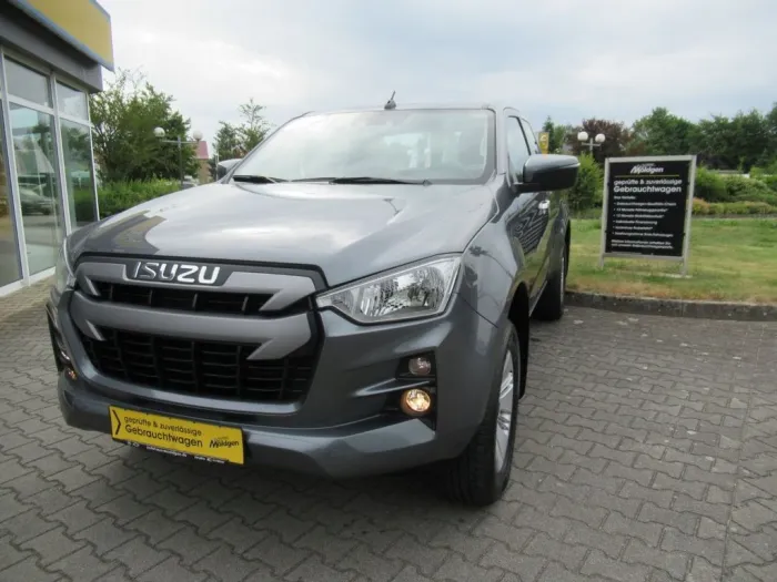 Isuzu D-Max Space Cab 4WD Autm. LS