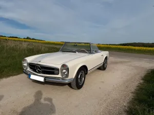 Mercedes-Benz SL 230 Pagode