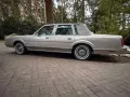 Lincoln Town Car 1988 5.0 V8