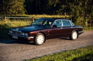 Jaguar XJ6