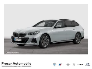 BMW 550e xDrive Touring M Sport B&W AHK Pano DA Prof