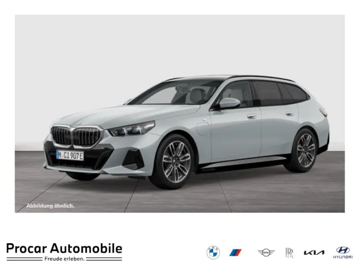 BMW 550e xDrive Touring M Sport B&W AHK Pano DA Prof