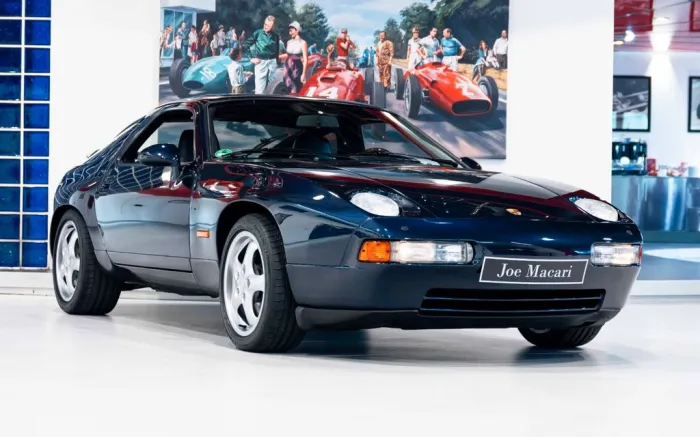 Porsche 928 GTS Auto