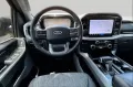 Ford F 150 Lightning XLT 2025 schwarz im Vorlauf