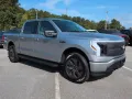 Ford F 150 Lightning Flash grosse Batterie im Vorlauf