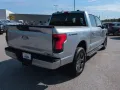 Ford F 150 Lightning Flash grosse Batterie im Vorlauf
