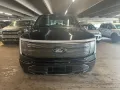 Ford F150 Lightning Lariat grosse Batterie im Vorlauf