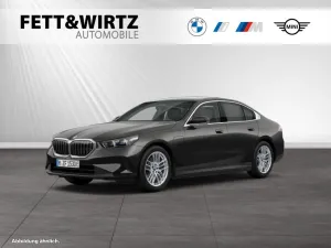 BMW 530e Panorama-Head-Up-Komfortsitze