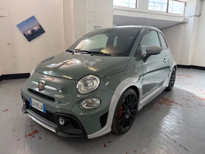 Abarth 695 1.4 Turbo T-Jet 180 CV 70°