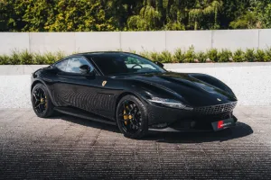 Ferrari Roma Nero DS / Carbon / Pass. Display / 20