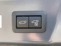 Toyota Prius 2.0 Plug-in Executive Carplay Pano.dak Sto