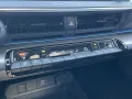 Toyota Prius 2.0 Plug-in Executive Carplay Pano.dak Sto