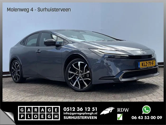 Toyota Prius 2.0 Plug-in Executive Carplay Pano.dak Sto