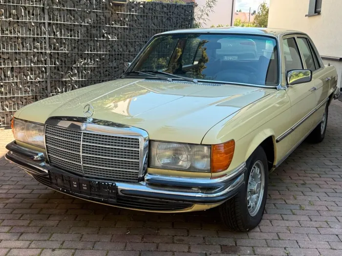 Mercedes-Benz W116 280 SE