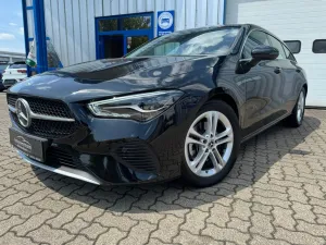 Mercedes-Benz CLA 180 - AUT - AHK - KAMERA - NAVI - SZH - LED