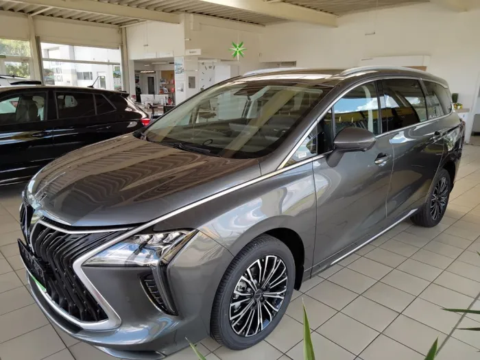 DFM Forthing 4 PHEV