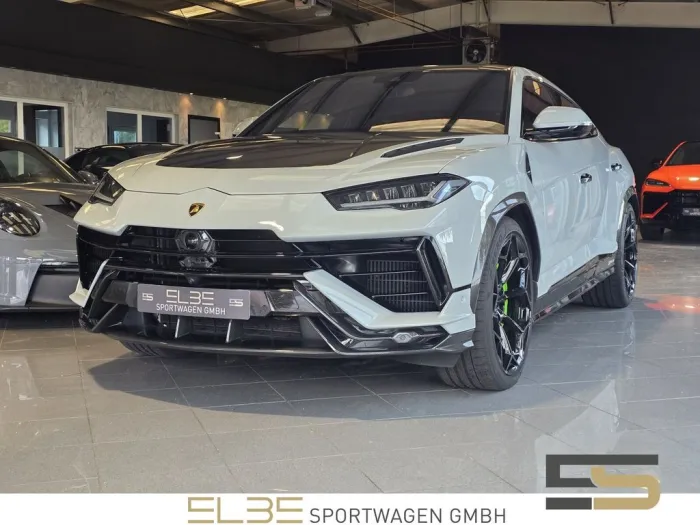 Lamborghini Urus PERFORMANTE FULL CARBON Akrapovic B&O