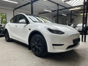Tesla Model Y RWD *1.HD*GARANTIE*360°*PANO*