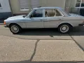 Mercedes-Benz Mercedes 123 230E