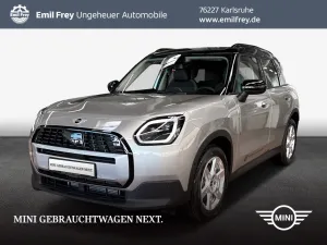 MINI Cooper C Countryman Essential Trim
