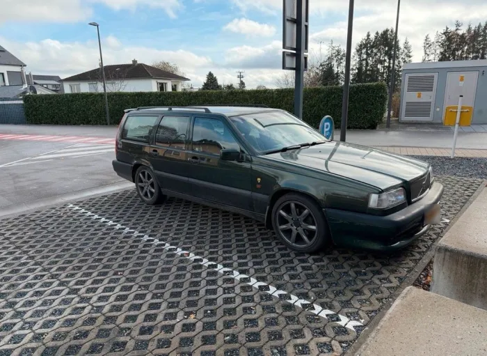 Volvo 850 R -- 2.3l Turbo mit 250PS-- rost...