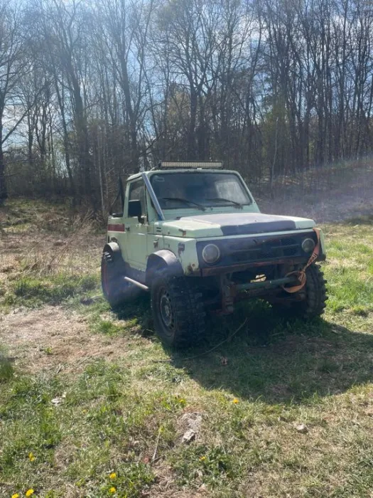 Suzuki Samurai