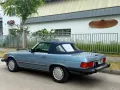 Mercedes-Benz 560SL